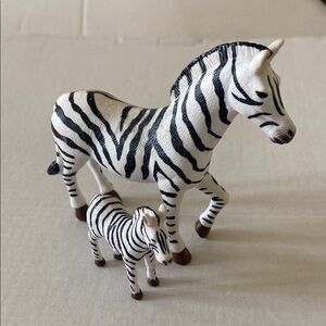 Zebra 2 Figurines Mom and Baby, Terra By Battat Animal Wildlife Toy